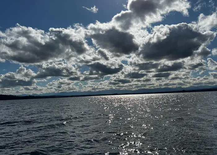 Uebernachtung Auf Einem Segelboot Herrsching am Ammersee
