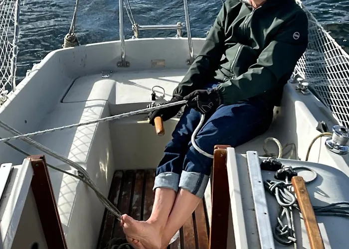 Uebernachtung Auf Einem Segelboot Bateau-hôtel *